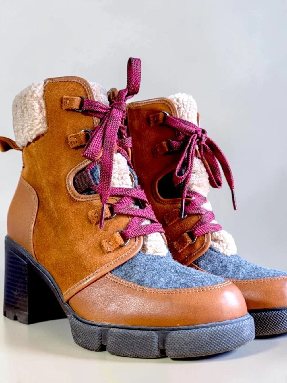 Naturalizer Myla waterproof fairy cottage chunky platform colorblock boot 7.5 US